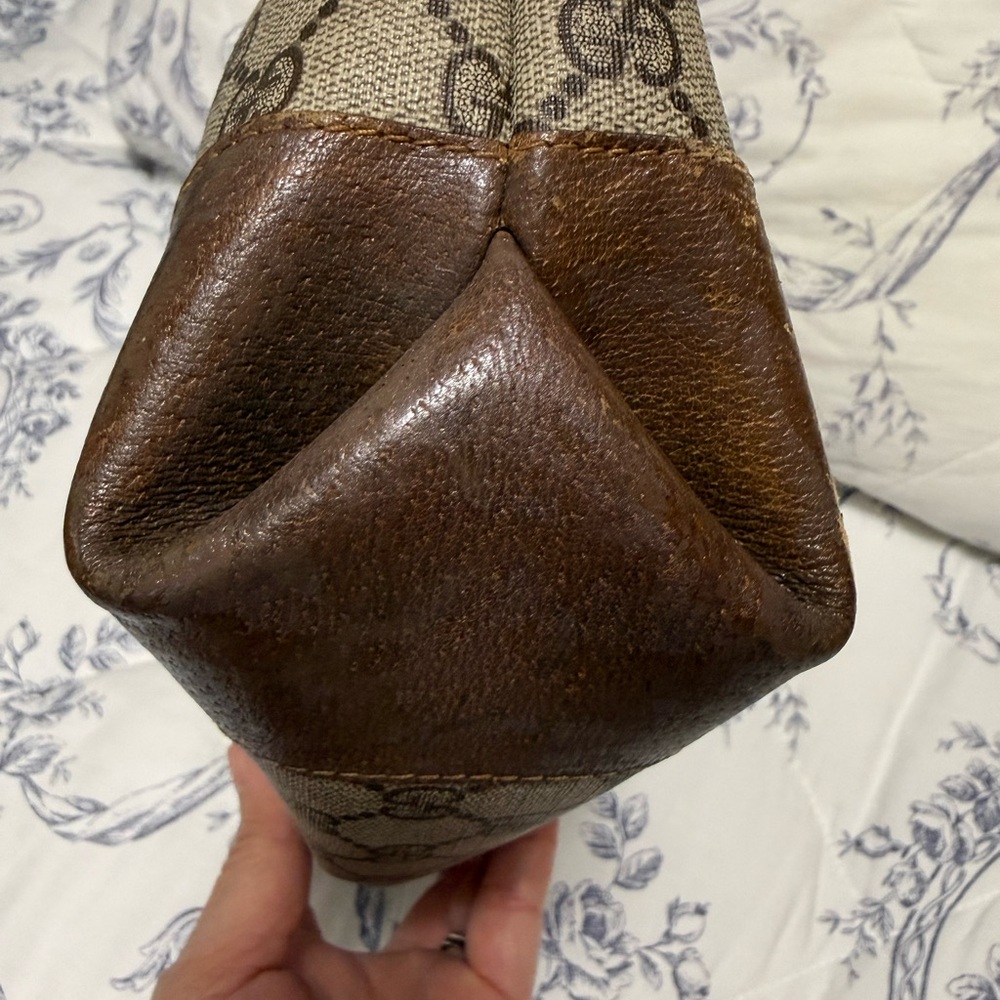 Gucci Beige/Brown GG Canvas Tote with Gold Logo - Picture 4 of 11